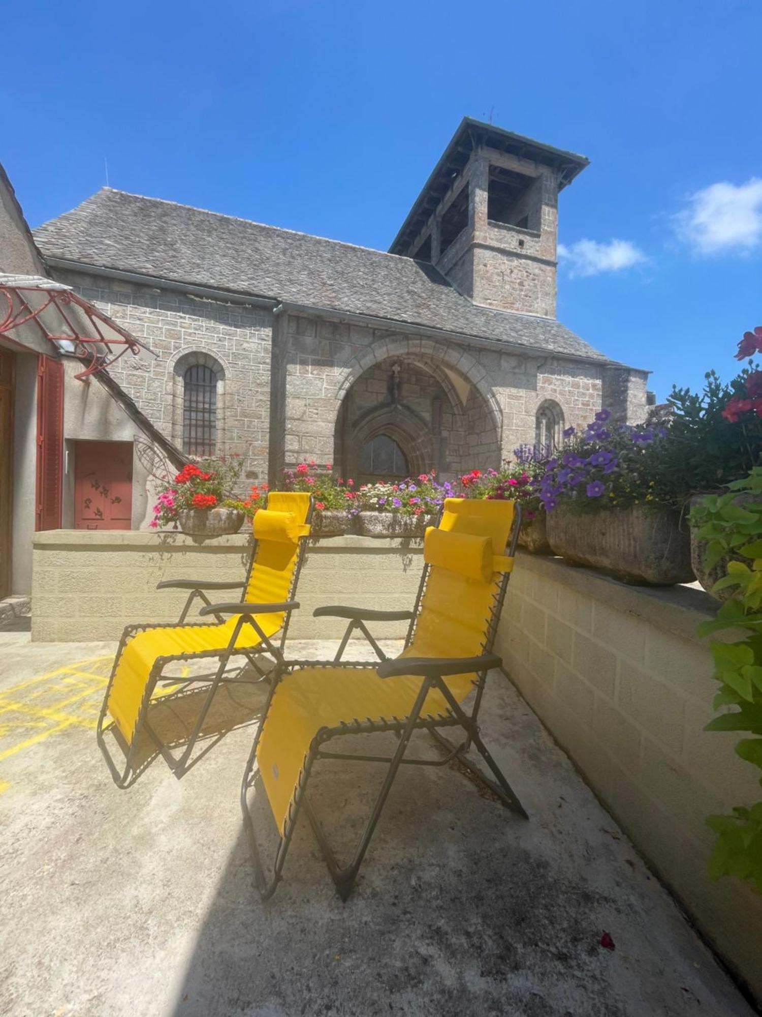 Maison La Vie De L'Aubrac - Gite Lo Bel Peis Saint-Symphorien-de-Thenieres Extérieur photo