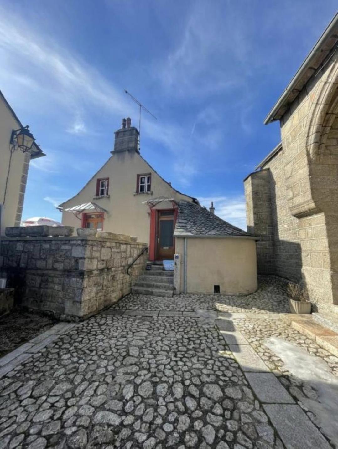 Maison La Vie De L'Aubrac - Gite Lo Bel Peis Saint-Symphorien-de-Thenieres Extérieur photo