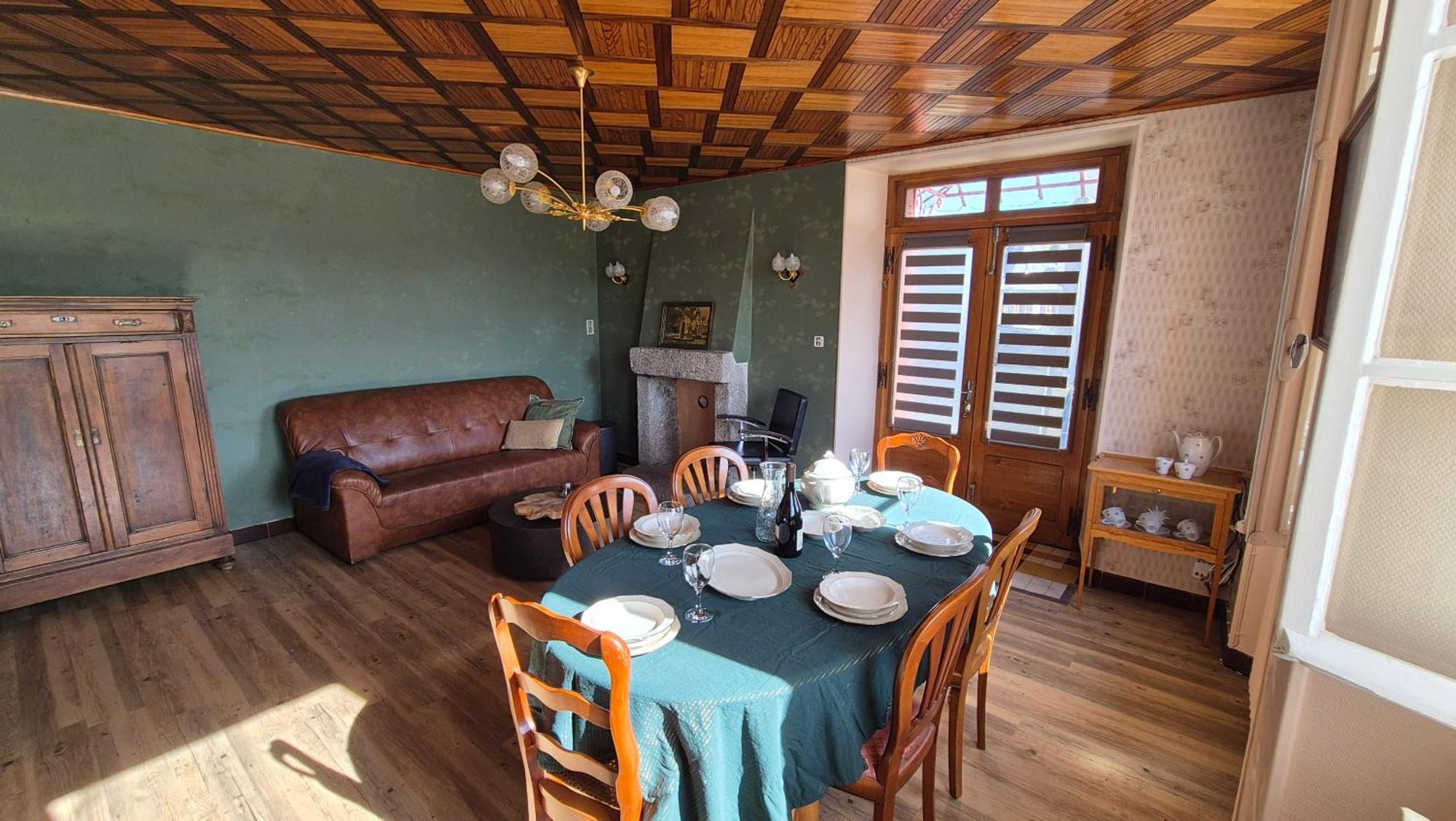 Maison La Vie De L'Aubrac - Gite Lo Bel Peis Saint-Symphorien-de-Thenieres Extérieur photo