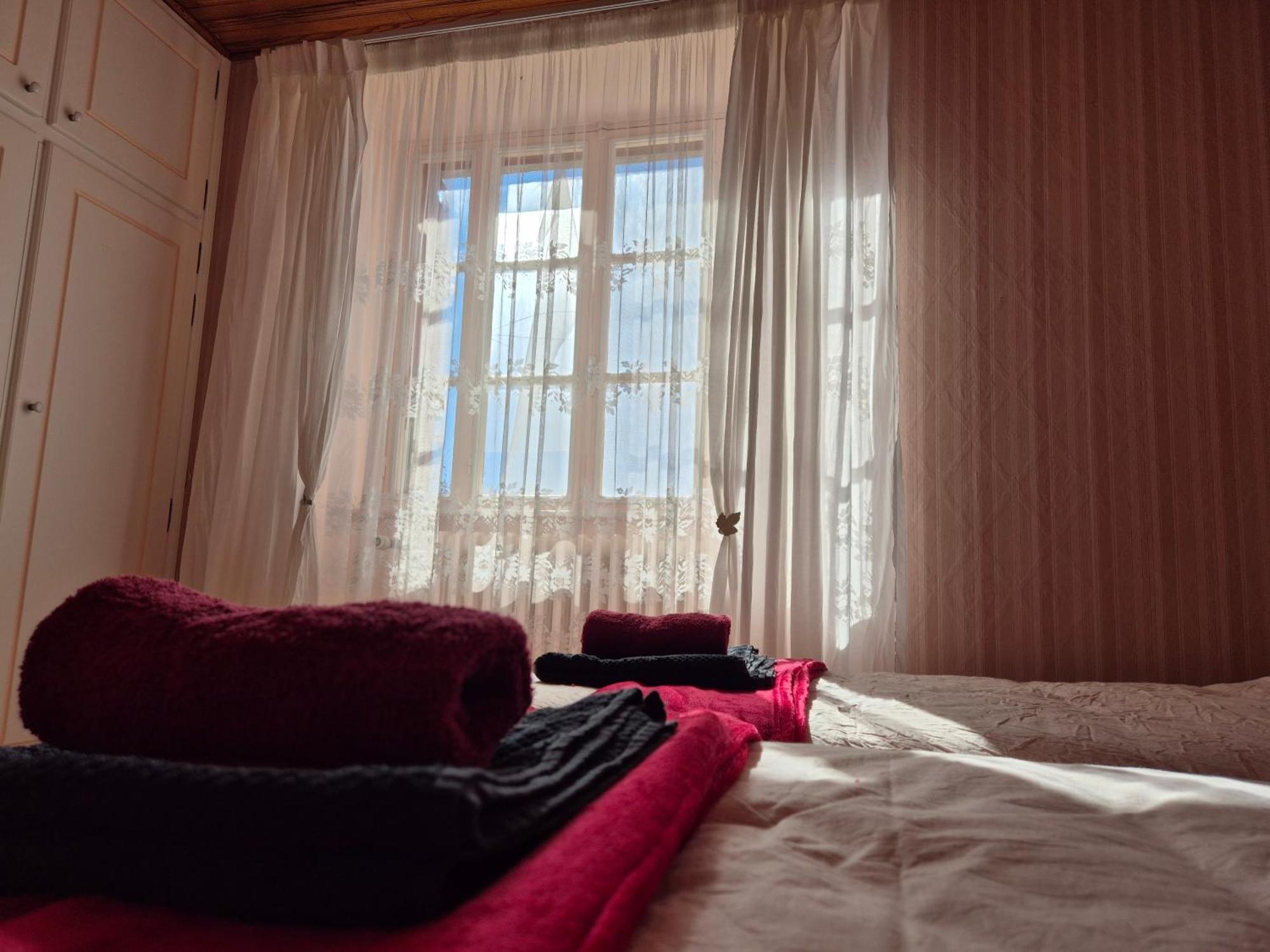 Maison La Vie De L'Aubrac - Gite Lo Bel Peis Saint-Symphorien-de-Thenieres Extérieur photo